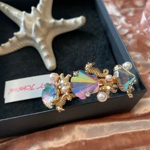 SOLD Betsey Johnson Seahorse Pearl Gold Bracelet